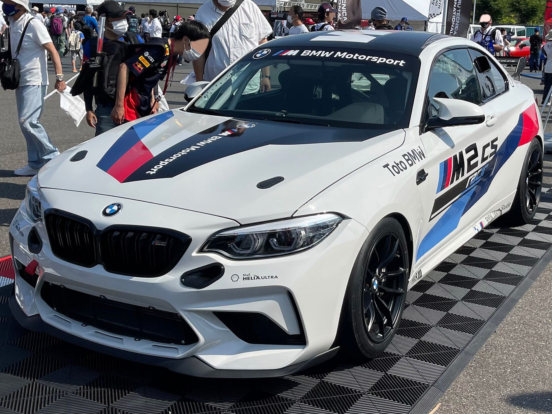 BMW M2 CS Racing