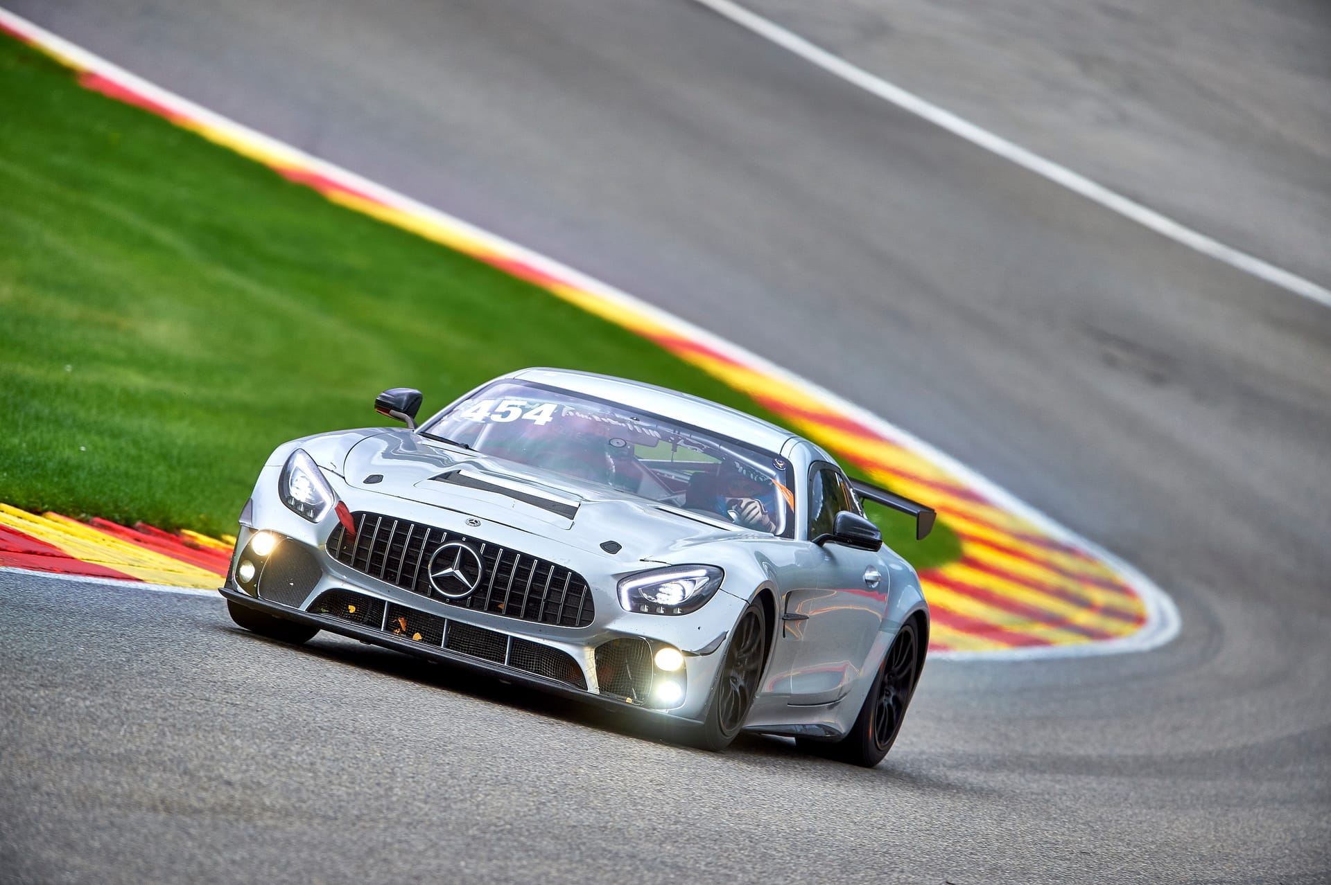 Mercedes-AMG GT4