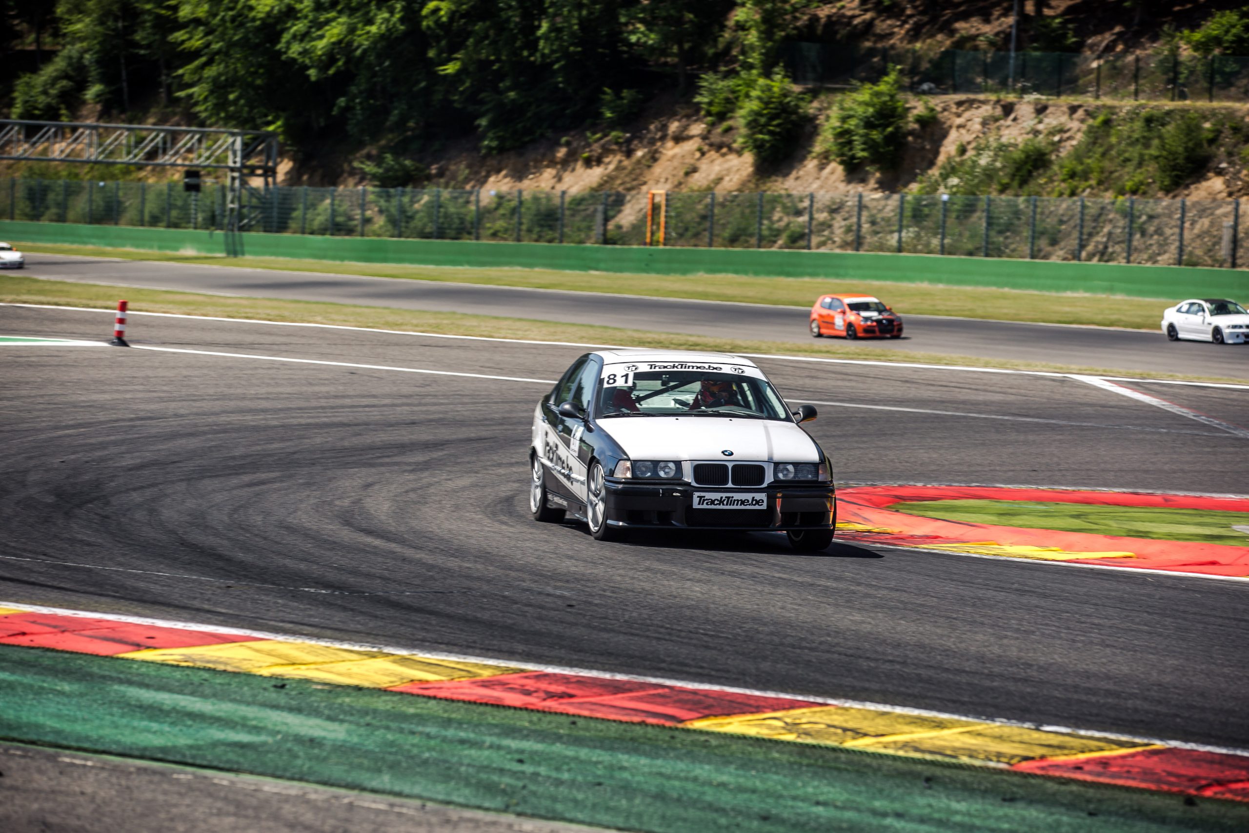 BMW 325i
