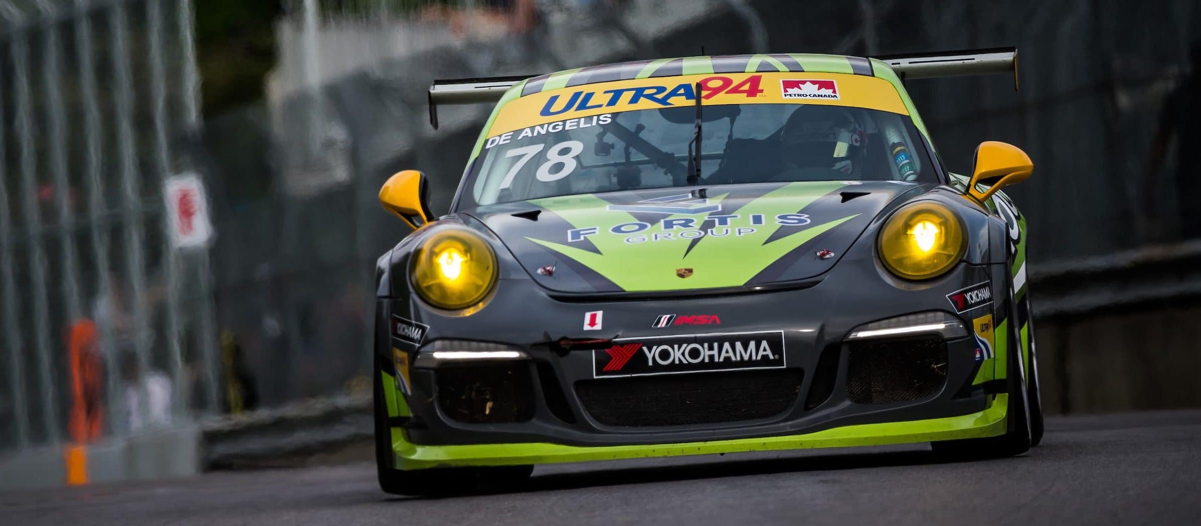 Zelf Met Een Race Porsche Rijden Op Circuit